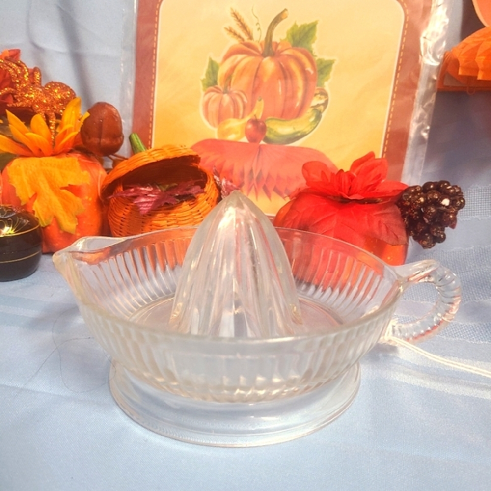 Vintage Ribbed‎ juicer